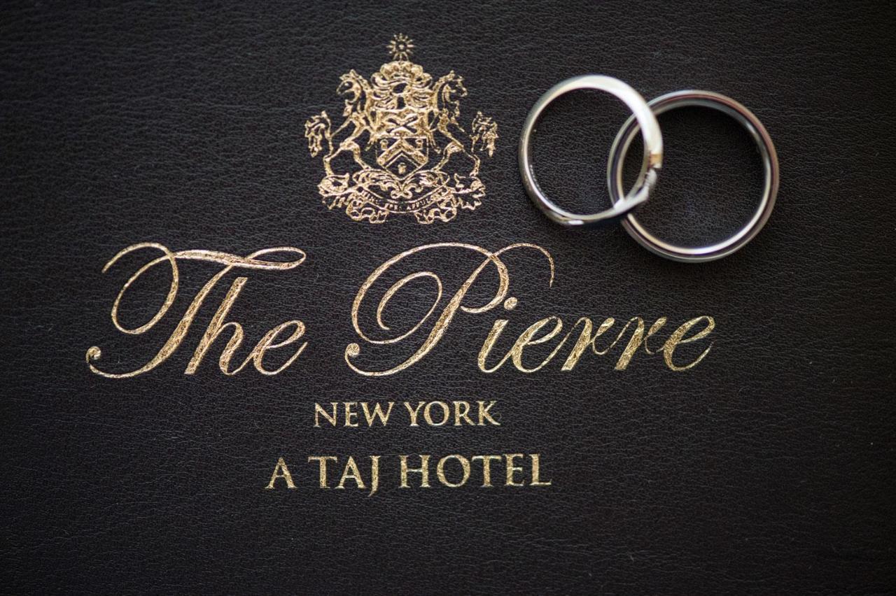 The Pierre, A Taj Hotel, Нью-Йорк Екстер'єр фото The Pierre logo